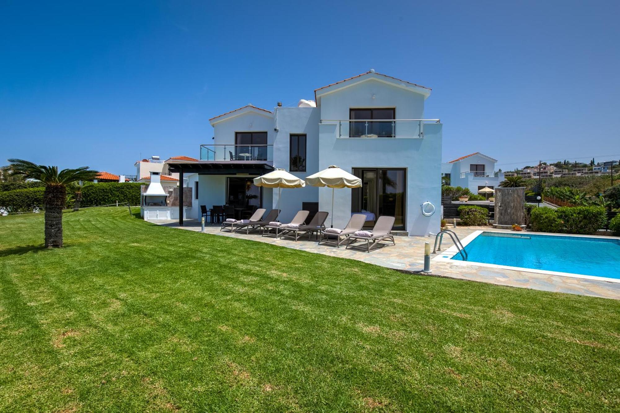 Platzia Beach Villas Paphos Exterior foto