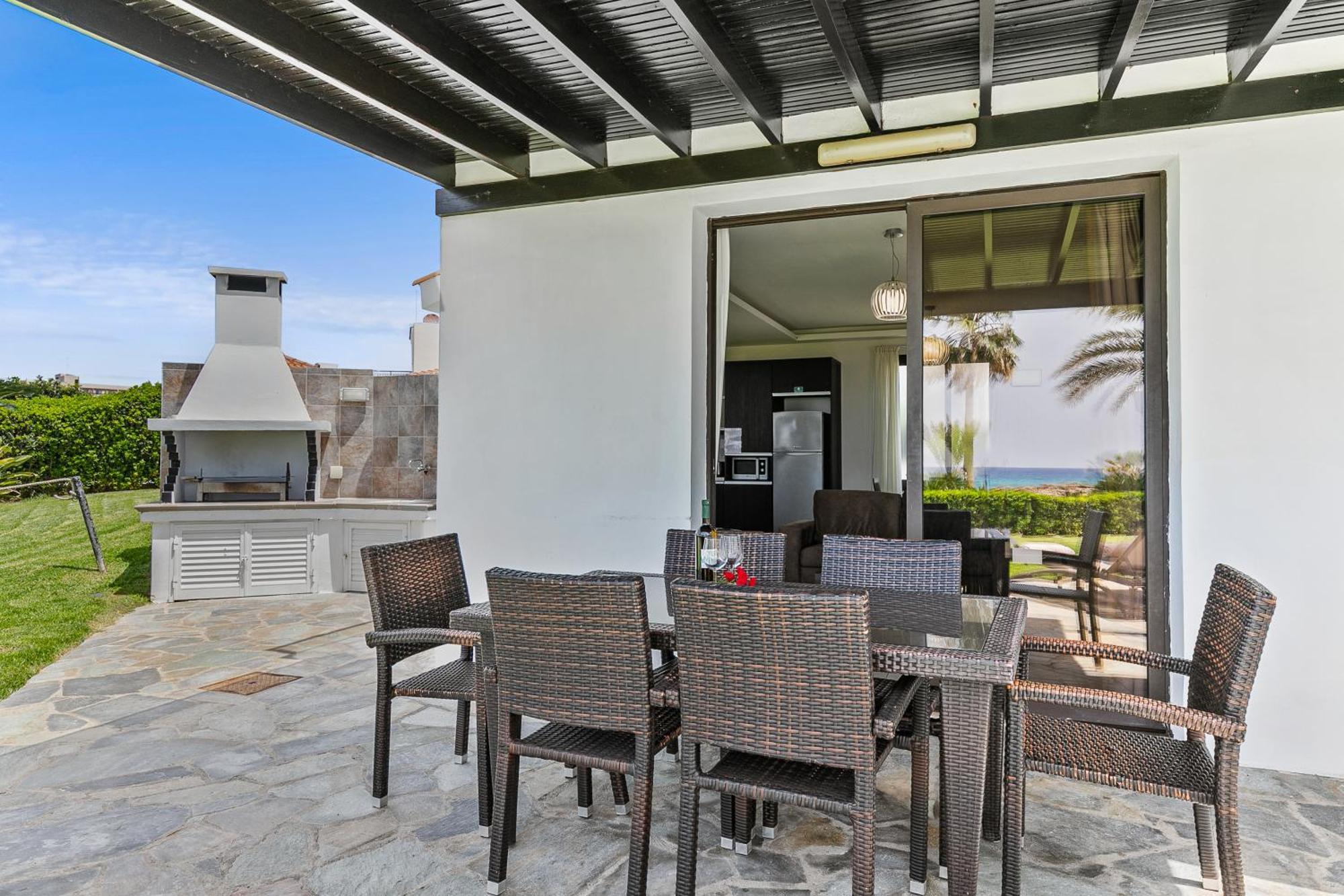 Platzia Beach Villas Paphos Exterior foto